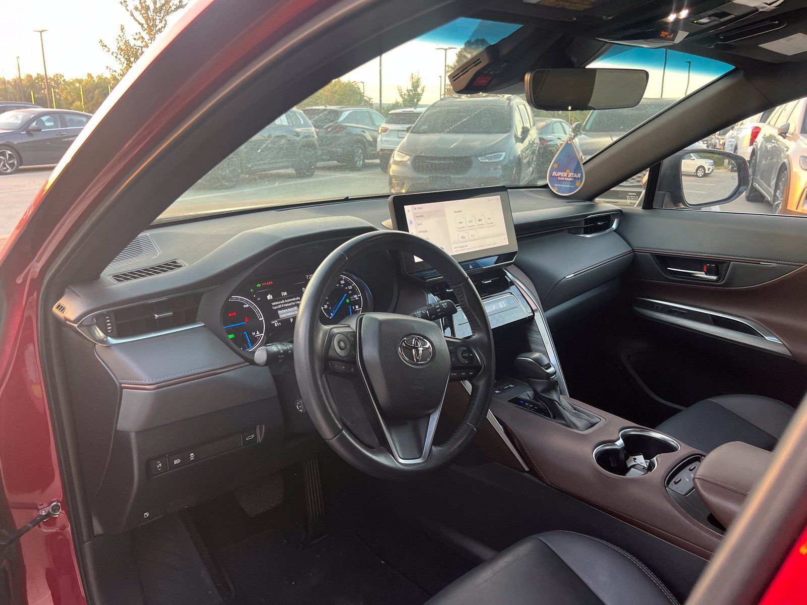 Used 2023 Toyota Venza XLE AWD/4WD image 21