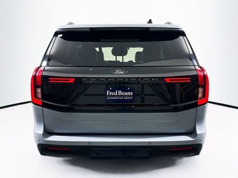 Used 2025 Ford Expedition Tremor AWD/4WD image 9
