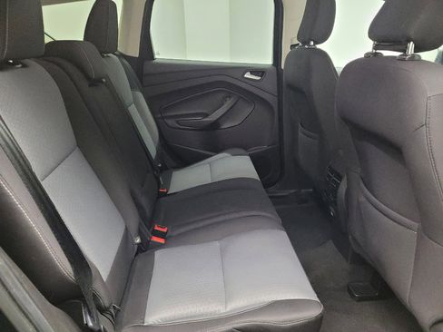 Used 2018 Ford Escape SE FWD image 19