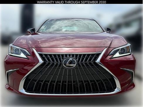 Used 2025 Lexus ES 300h w/ Premium Package FWD image 3