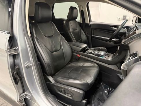 Used 2020 Ford Edge Titanium image 53