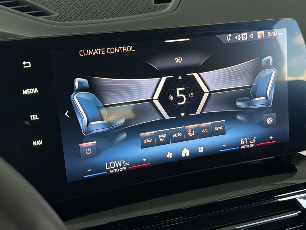 Used 2025 BMW X1 xDrive28i w/ Convenience Package AWD/4WD image 8
