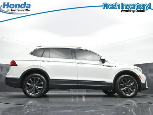 Used 2023 Volkswagen Tiguan SE w/ Panoramic Sunroof Package FWD image 35