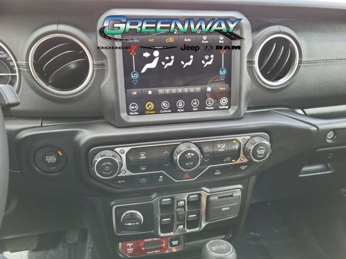 Used 2022 Jeep Wrangler Unlimited Rubicon 4xe AWD/4WD image 16