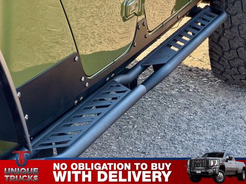 Used 2022 Jeep Gladiator Rubicon w/ Cold Weather Group image 12