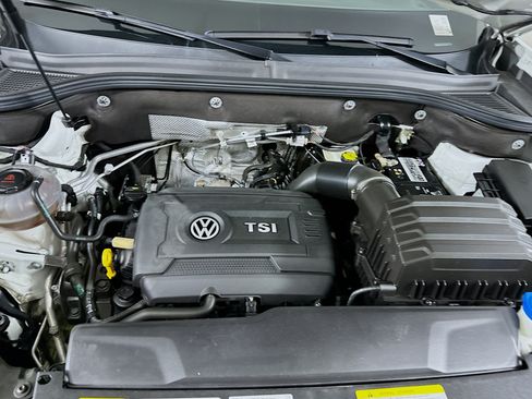 Used 2023 Volkswagen Atlas Cross Sport SE FWD image 32