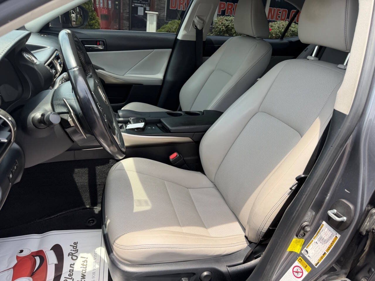 Used 2015 Lexus IS 250 w/ Navigation System Package RWD image 11