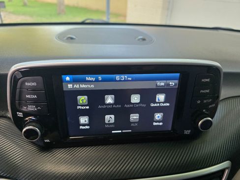 Used 2017 Toyota Corolla LE w/ Carpet Mat Package (TMS) FWD image 28