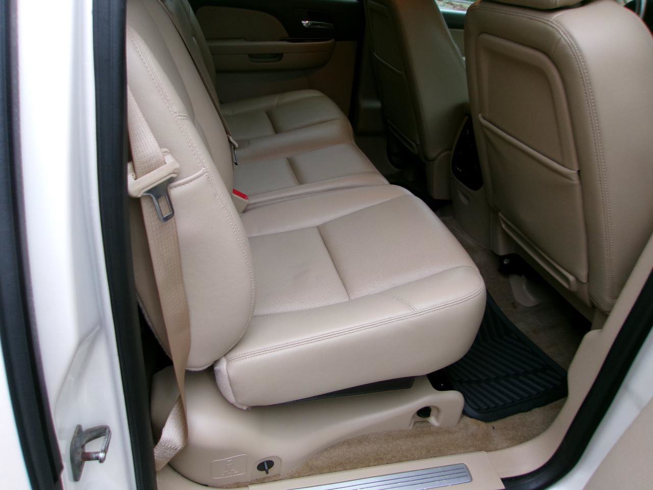 Used 2013 Chevrolet Avalanche LTZ AWD/4WD image 7