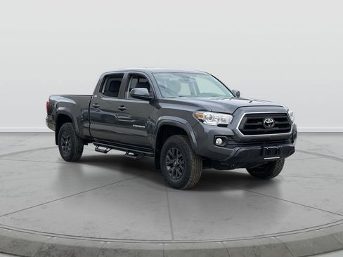 Used 2020 Toyota Tacoma SR5 image 1