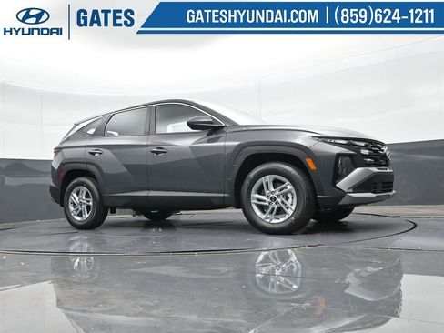 New 2025 Hyundai Tucson SE image 35