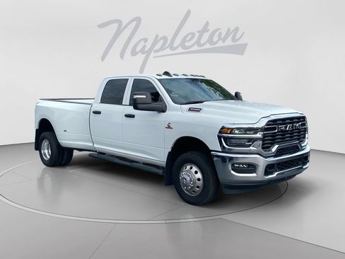 Used 2025 RAM 3500 Tradesman AWD/4WD image 8