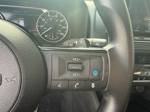 Used 2022 Nissan Rogue SV image 21