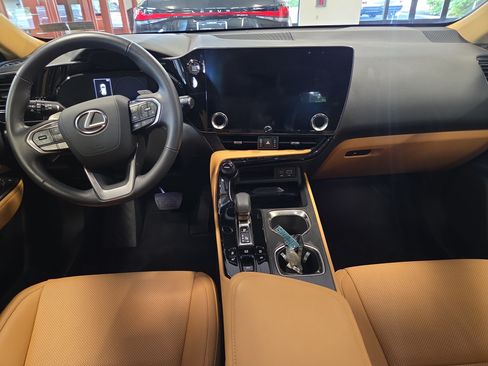 Certified 2025 Lexus NX 350 AWD w/ Accessory Package (2T) image 22