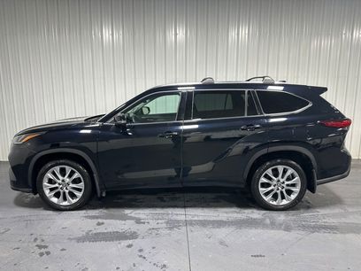 Used 2022 Toyota Highlander Limited