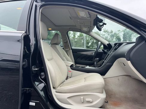 Used 2016 INFINITI Q50 3.0t Premium w/ Driver Assistance Package RWD image 22