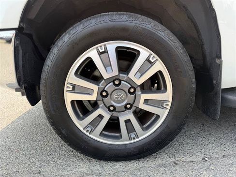 Used 2021 Toyota Tundra 1794 Edition AWD/4WD image 10