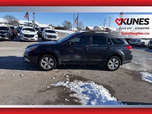 Used 2011 Subaru Outback 2.5i Limited w/ PWR Moonroof Pkg image 6