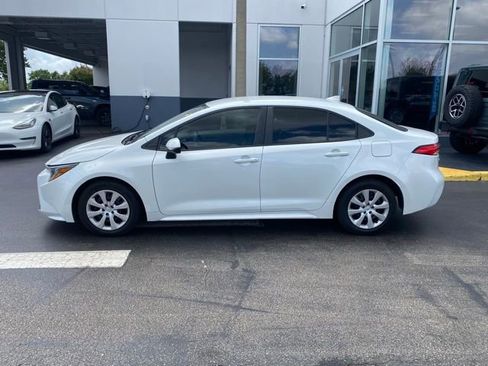 Used 2024 Toyota Corolla LE image 6