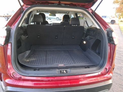 Used 2019 Ford Edge SEL w/ Equipment Group 201A image 4