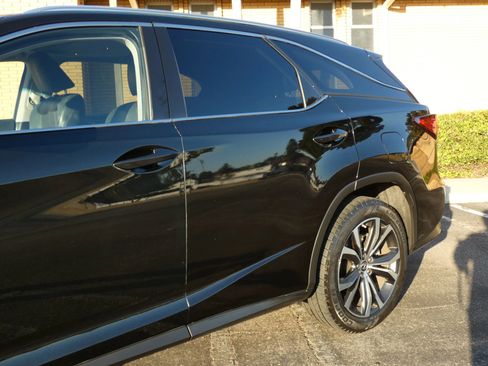 Used 2018 Lexus RX 350L FWD image 12