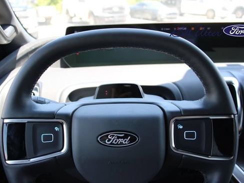 New 2026 Ford Expedition Platinum AWD/4WD image 17