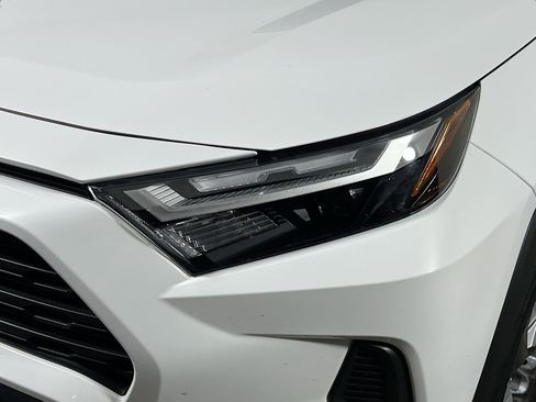 Used 2025 Toyota RAV4 XLE image 12