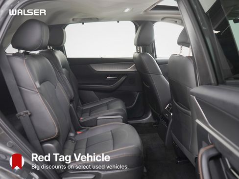 Certified 2024 MAZDA CX-90 Plug-In Hybrid w/ Preferred AWD/4WD image 12