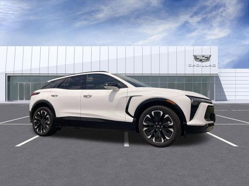 Used 2024 Chevrolet Blazer EV RS AWD/4WD image 1