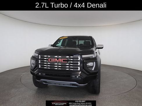 Used 2025 GMC Canyon Denali AWD/4WD image 32