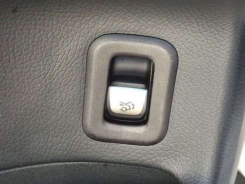 Certified 2022 Mercedes-Benz GLC 300 4MATIC image 24