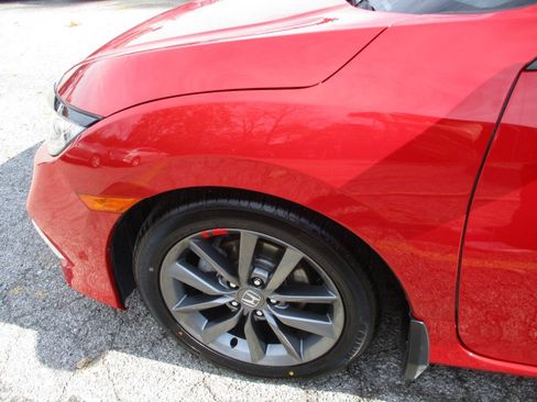 Used 2019 Honda Civic EX image 12