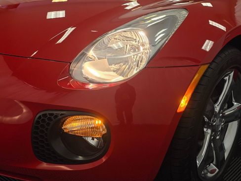 Used 2009 Pontiac Solstice GXP w/ Club Sport Package RWD image 58