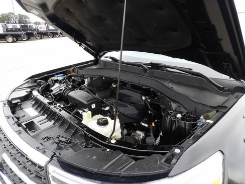 Used 2022 Ford Explorer XLT w/ Equipment Group 202A image 50