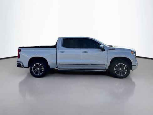 Used 2023 Chevrolet Silverado 1500 High Country w/ Technology Package AWD/4WD image 8