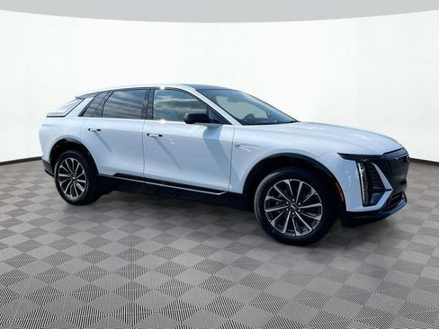 New 2026 Cadillac Lyriq Sport RWD image 3