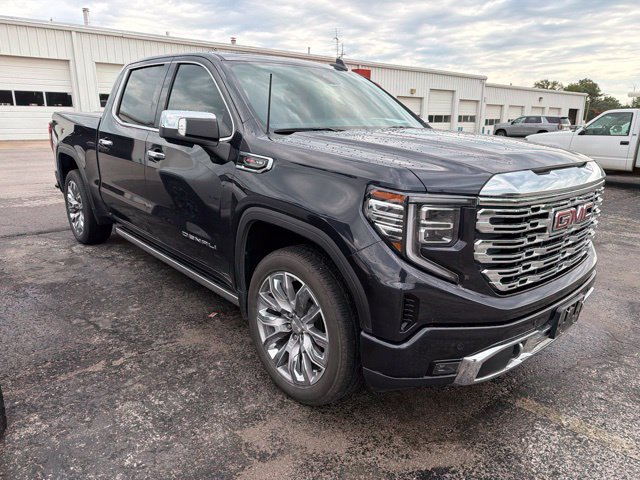 Used 2024 GMC Sierra 1500 Denali AWD/4WD image 11
