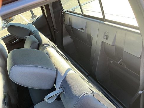 Used 2023 Toyota Tacoma TRD Off-Road image 23