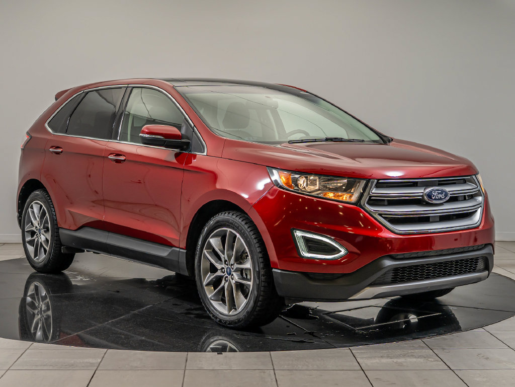 Used 2016 Ford Edge Titanium w/ Equipment Group 301A AWD/4WD image 3
