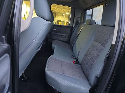 Used 2018 RAM 1500 SLT image 15