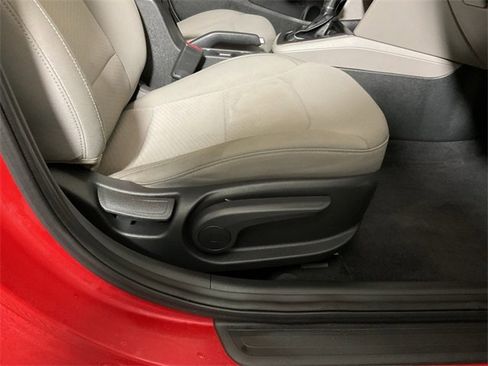 Used 2020 Hyundai Elantra SEL image 34