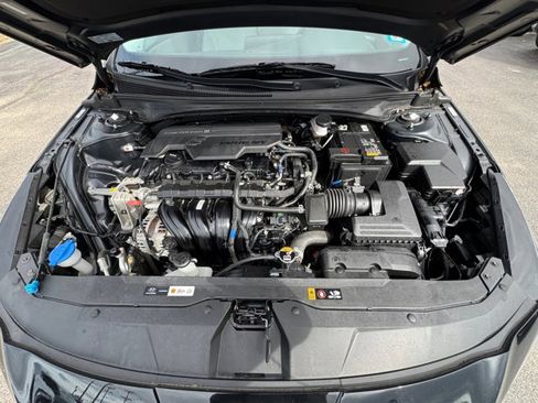 Used 2023 Hyundai Elantra Limited image 20