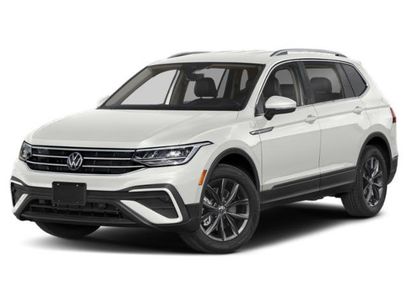 Used 2022 Volkswagen Tiguan SE