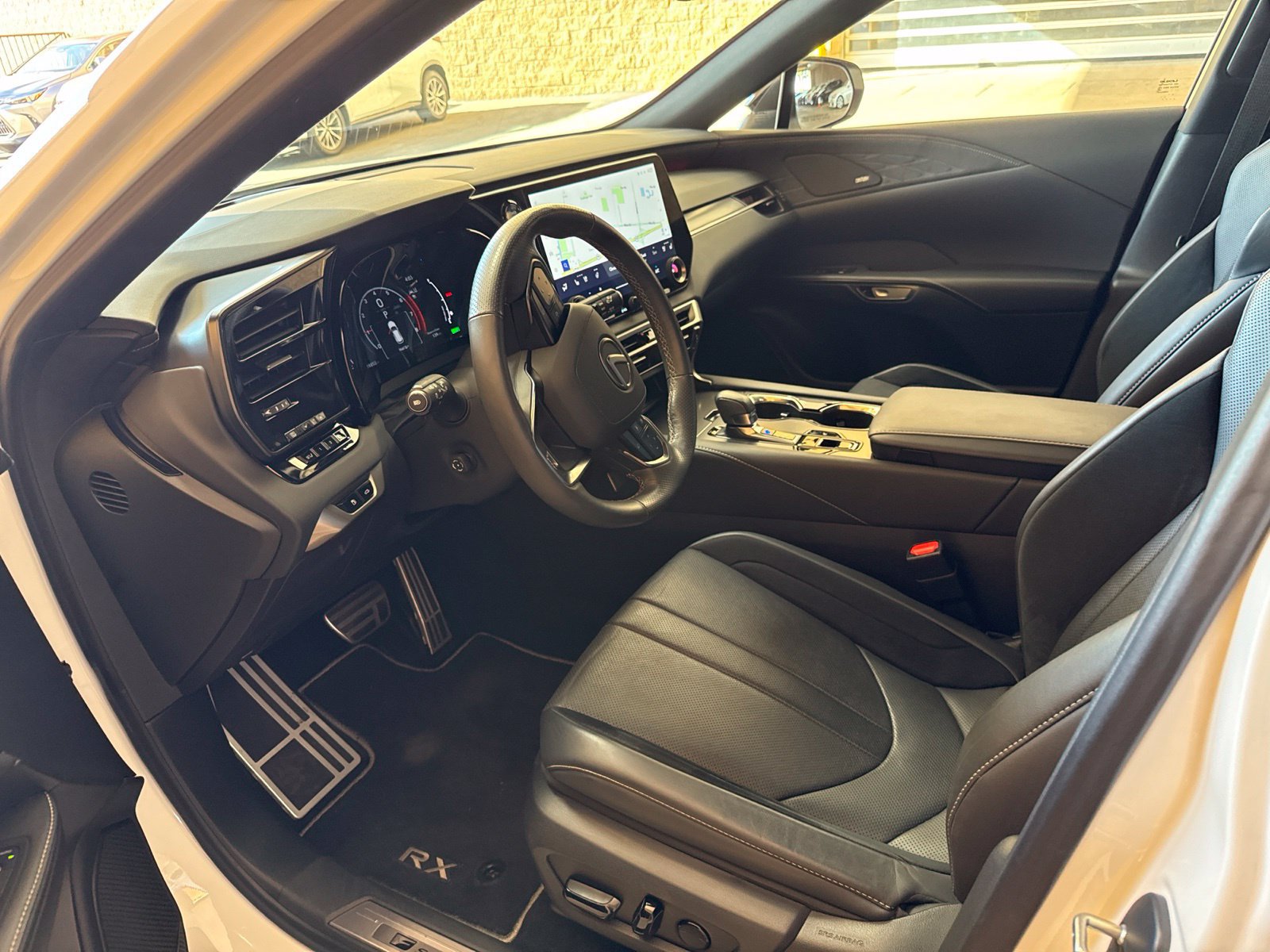 Used 2024 Lexus RX 500h F Sport w/ Convenience Package AWD/4WD image 5