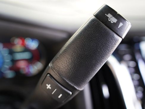 Used 2018 Cadillac Escalade Platinum image 15