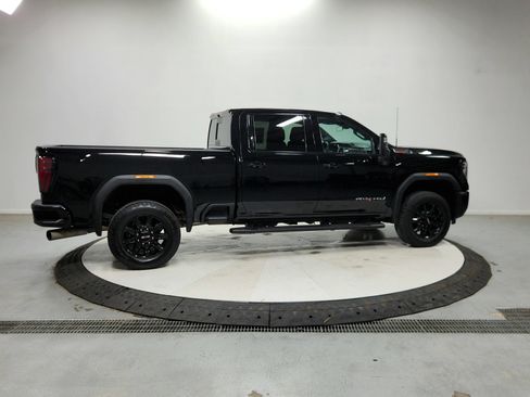 Used 2024 GMC Sierra 2500 AT4 w/ Max Trailering Package AWD/4WD image 9