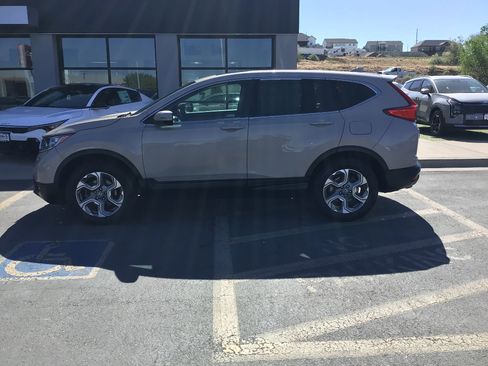Used 2018 Honda CR-V EX-L image 3