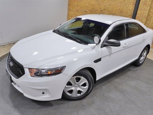 Used 2018 Ford Taurus Police Interceptor AWD image 2