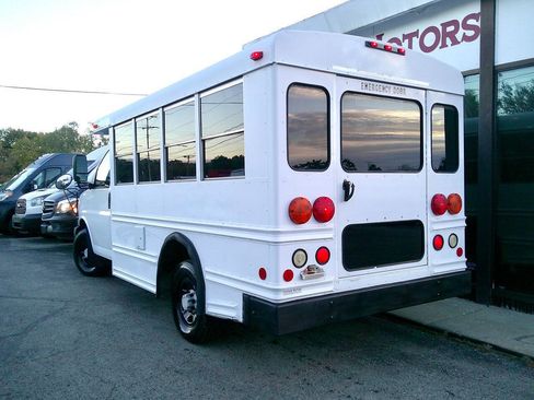 Used 2007 Chevrolet Express 3500 w/ School Bus Package image 9