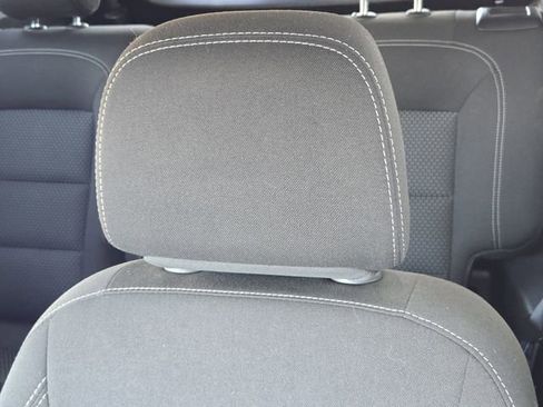 Used 2024 GMC Terrain SLE image 21